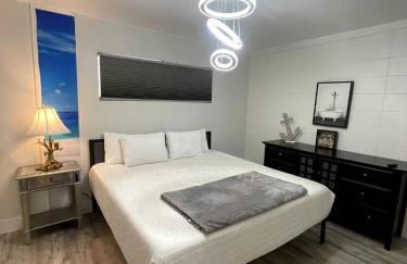 240 Queen Bed, 3 Pools, 80in TV - Foto 1