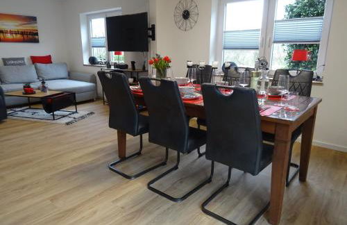 "Bi Oddi" - moderne FeWo mit Terrasse und Garten - Foto 10