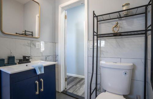 Three BR near MetLife - Pet Friendly with Parking - Foto 12