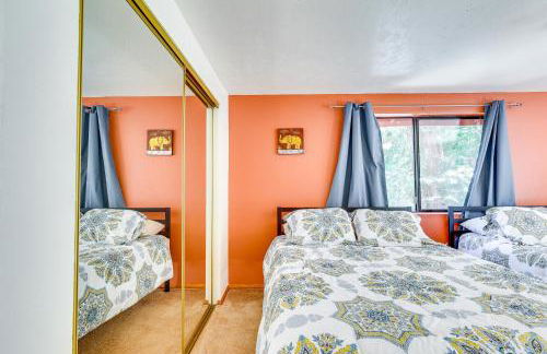 Across From Hiking Trails Woodsy Studio! - Foto 6