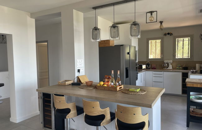 4 bedroom House in La Valette-du-Var with private pool and garden - Photo 10