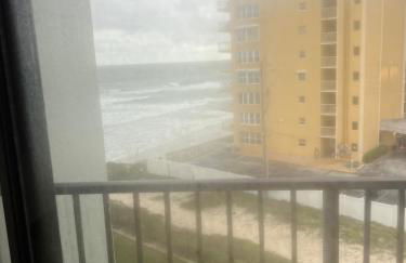 Coastal Condo on the beach at Ocean Trillium #501 - Foto 16