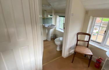 Stunning 3 bedroom 3 bath self catering cottage nr Stonehenge, Longleat, Avebury and Bath - Foto 32