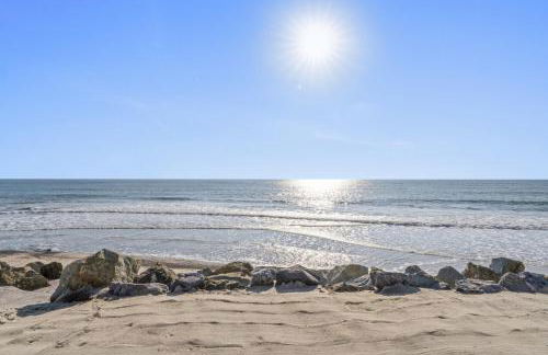 Hawaiian Style Beachfront on Beach Road - Foto 31