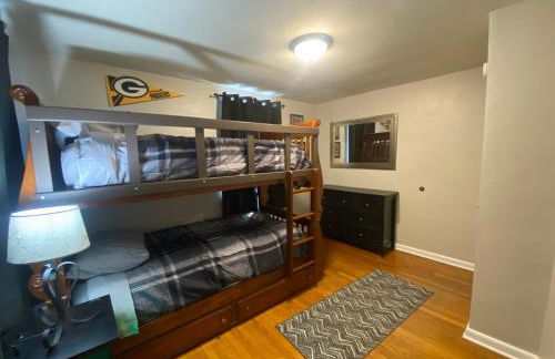 Green Bay Packer Game House or Resch Expo less than 1 mile from Lambeau Field - Foto 27