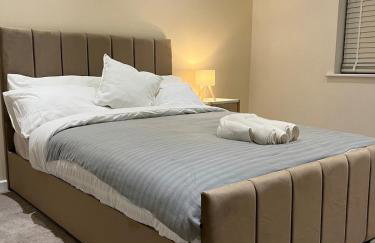 New & Modern 2-Bed Flat in City Centre - Foto 5