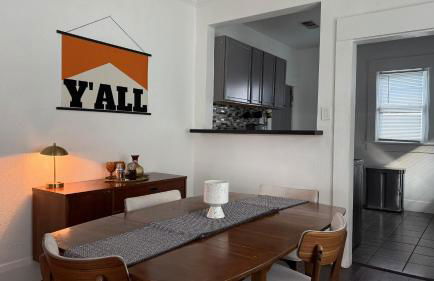 Updated Vintage Oasis, Near Downtown & Stadiums, Huge Yard - Foto 67