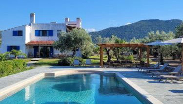 Beachfront cottage house in olive grove - Foto 1