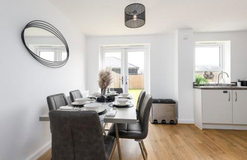 Spacious 3 Bedroom House In Canterbury with Garden and Driveway - Sleeps 7 - Photo 13