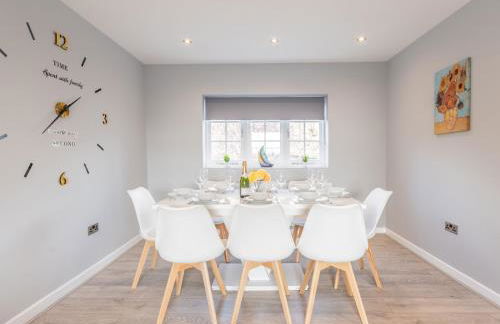 4-Bedroom Seafront House in Southend Sea Views - Pass the Keys - Foto 18