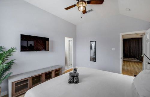 Stylish Spacious Convenient - 6-BD 2 5-BA + Pool - Foto 33