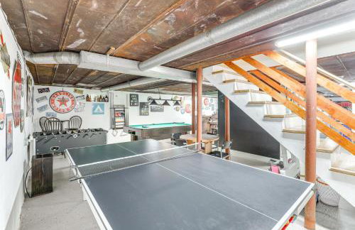 Fire Pit and Game Room Family Home in Marshall - Foto 27