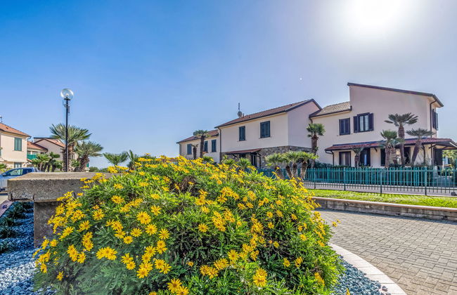 3 bedroom Apartment in Cipressa with swimming pool and garden - Photo 44