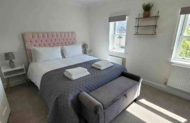 5 Bed Modern Cheltenham Town Centre Home - Photo 21