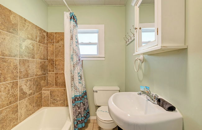 Cottage Haven-one Minute Walk To The Beach-private Yards-keyless Locks - Foto 20