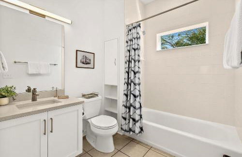 The Old Mission Collection - Downtown Bungalow - Foto 24