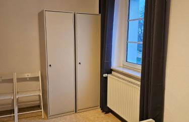 Leuna bei Leipzig & Halle - 2 Apartments mit je 3 Schlafzimmern, Küche, Bad - Foto 3