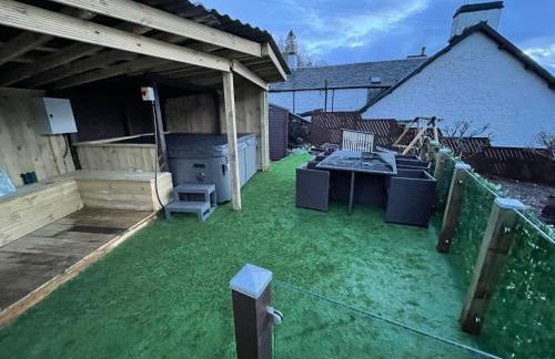 Amazing Alps and Loch views - HOT TUB and pet friendly - Foto 9