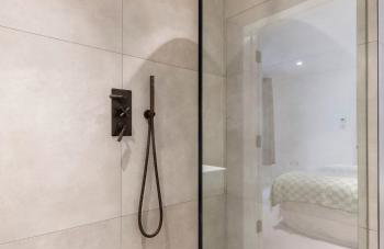 3 Bedroom, 3 bathroom large flat with sea views! - Foto 30