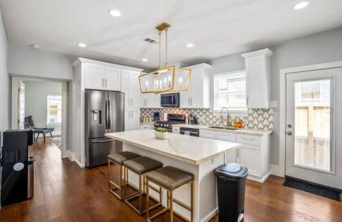 Intergalactic Abode at East Downtown - Foto 15