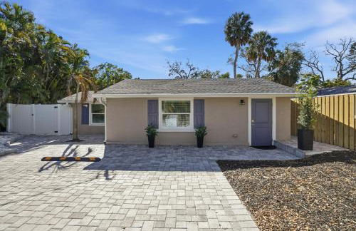Canal-Front Oasis in Terra Ceia Pool, Patio, Dock - Foto 30