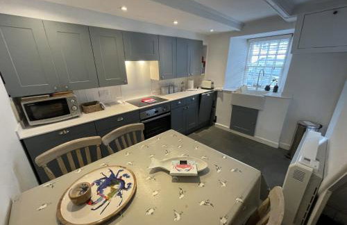 Beach Hill Cottage - Photo 13