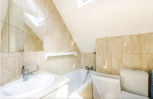 2-bed Loft Apartment for 5ppl With Private Parking - Foto 8