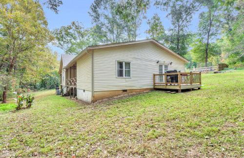 Pet Friendly Group Getaway with Grill and Deck - Foto 41