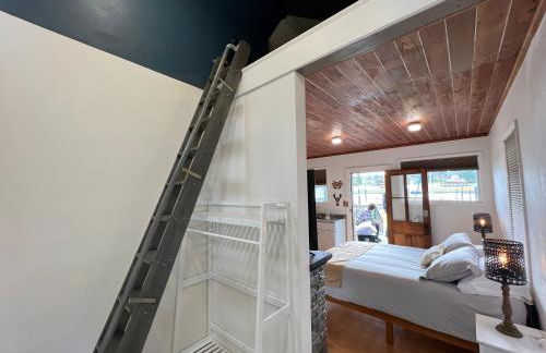 Bridge Tender Shack with hot tub on deck - Foto 16