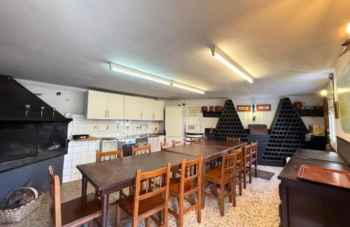 Chalet con jardín, piscina y barbacoa en Logroño - Foto 24