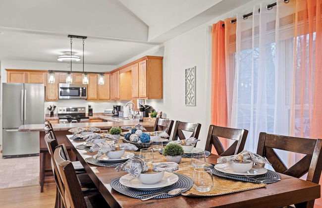 Mews Mountain House by Avantstay Walk to Beach, Hot Tub, Game Room - Foto 14