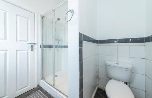 Free Parking 2 Beds Studio Flat close to River Thames - Photo 10