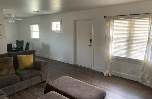 Lovely 2 Bed Room Apartment, all to yourself - Foto 2