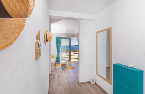 Apartmani D & J with Heated Pool & Stunning Sea View - Photo 57