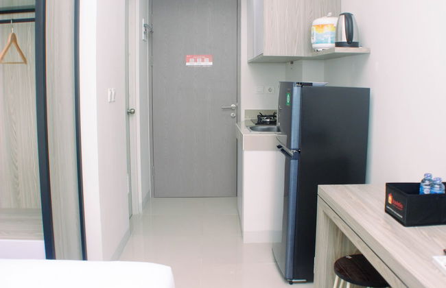 Homey And Minimalist Studio At Vasanta Innopark Apartment - Photo 7