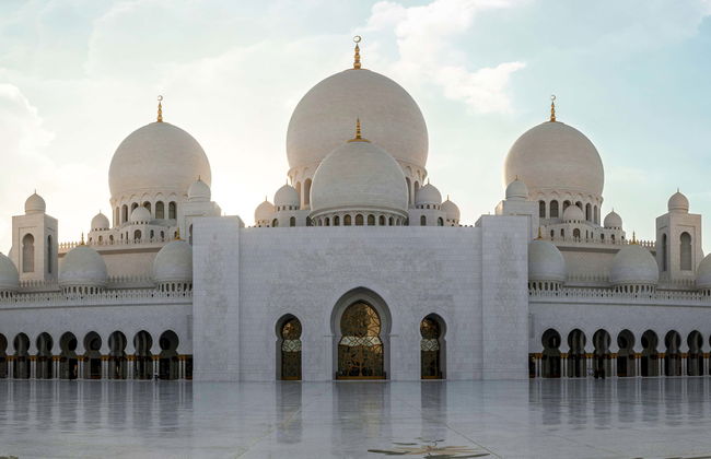 Tour privado por Abu Dhabi em português - Foto 1