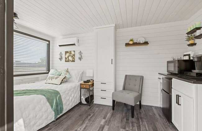 New Wilderness Hideout-cozy Container Home - Foto 1