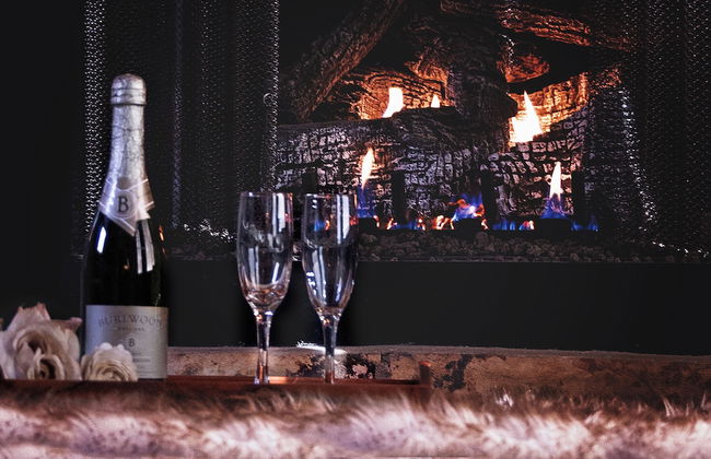 Meraki Escape - Log Cabins w/Hot Tubs + Pet Friendly - Foto 29