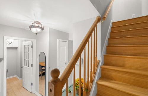 Parkside Alexandria Townhome - 3br free parking - Foto 26