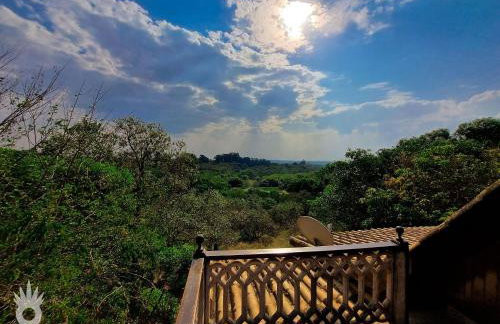 Chalé europeu com vista para natureza no interior - Foto 26