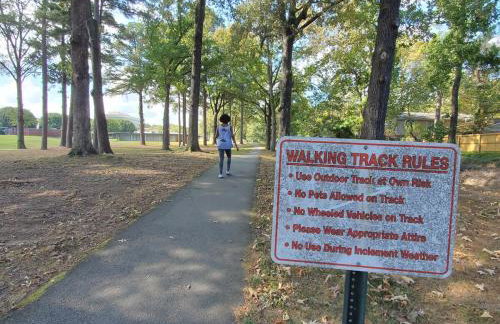 Enjoyable Stay and Play Near Casino and Hospital - Foto 35