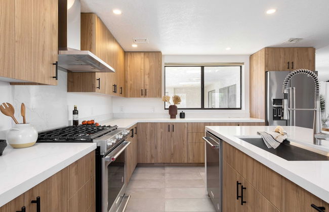 Lava Rocks by Avantstay Gorgeous Desert Haven w/ Pool, Hot Tub, Fire Pit & Ping Pong! - Foto 5