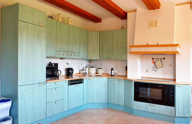 Stupna Holiday Home With Garden - Photo 9