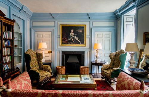 Great House - A Grand Georgian Retreat with Heated Outdoor Pool - Photo 8