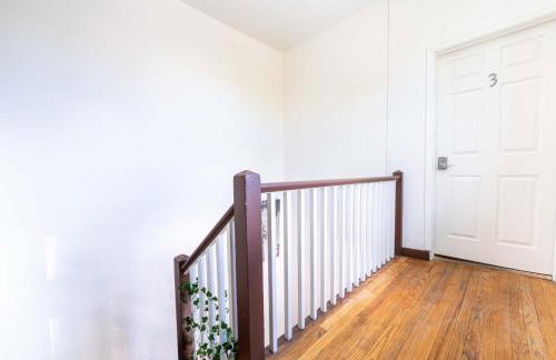 Bloom and Relax Historic 1BR in Downtown - Foto 31