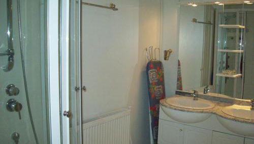 Domaine La Fontaine Du Cade - Foto 2