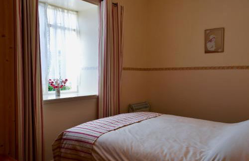 Macdonald Cottage - Photo 6