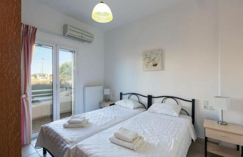 7 bedroom villa with pool, 700m from the beach! - Foto 38