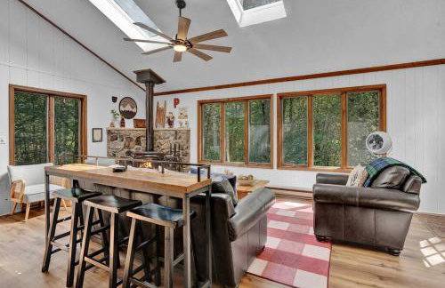 Serene & Fun Family Gem ~ Big Bass Lake Community! - Foto 38