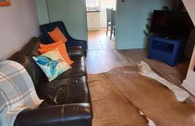 The Kingfisher, by Spires Accommodation a great location for visiting the NEC and Drayton Manor - Foto 28